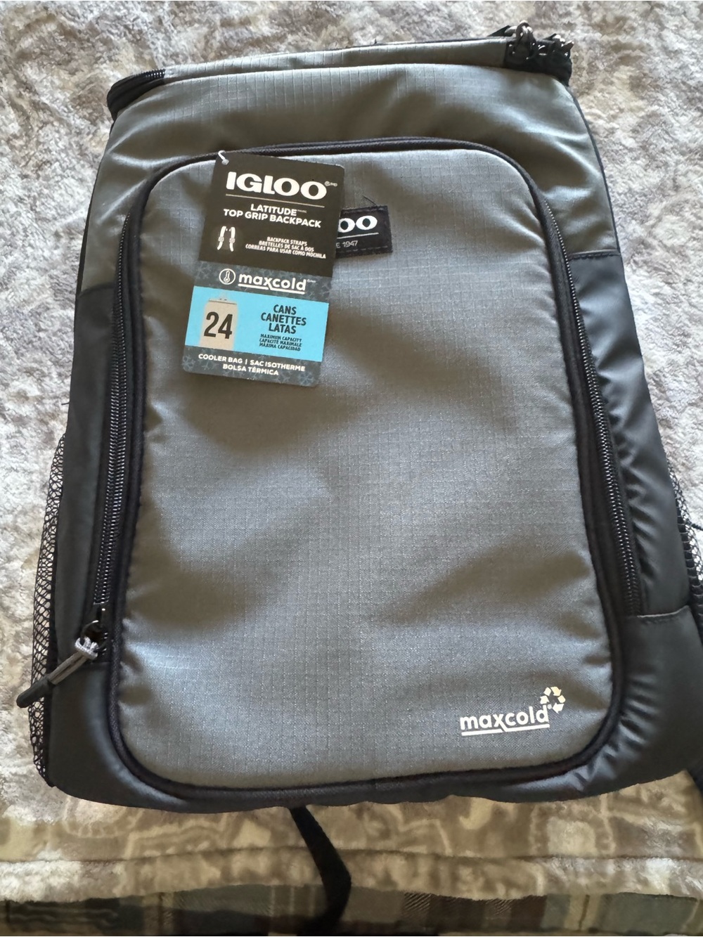 Igloo Gray and Black MaxCold Men's Backpack Cooler New